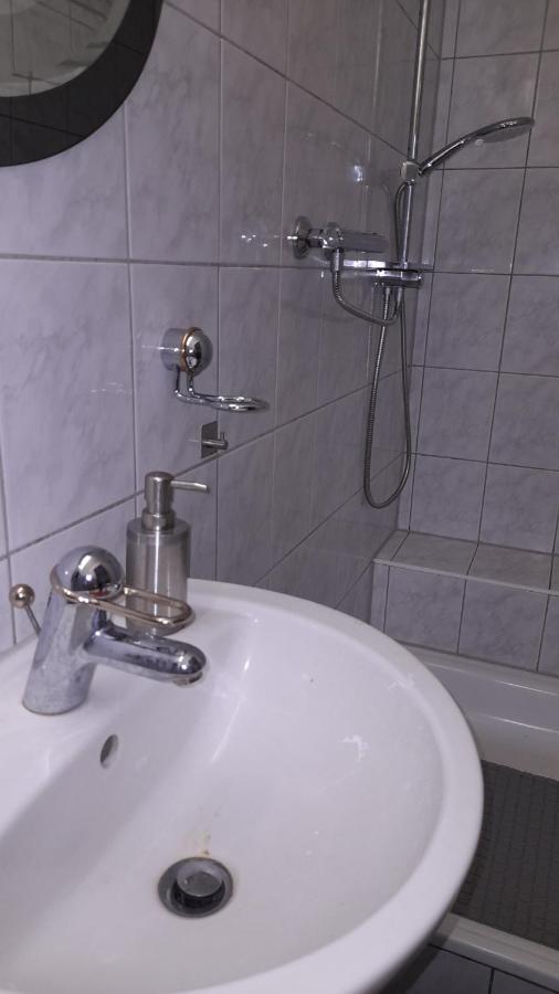 Schone 2Raumwohnung In Perfekter Lage Mönchengladbach Exterior foto